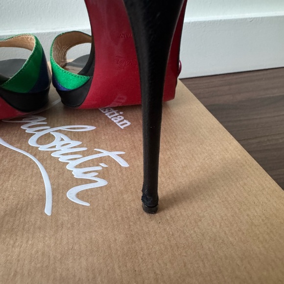 Christian Louboutin Red and Orange Heels Elegant Design - Picture 8 of 8